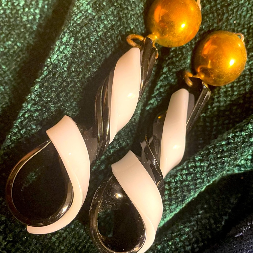 Vintage Dangle Earrings